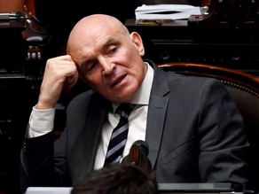 Unión por la Patria busca desbancar a Espert de la comisión de Presupuesto por mantenerla paralizada