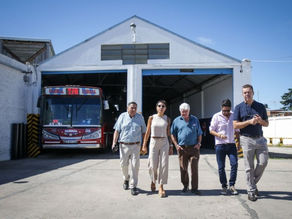 Mayra otorgó el certificado de habilitación de la nueva terminal de la línea de colectivos 278