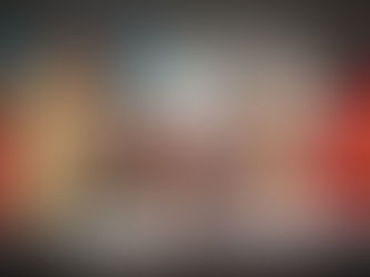 Mayra junto al ministro Mena en el acto de firma de escrituras