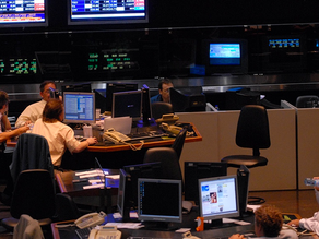 La CNV refuerza controles sobre sociedades de bolsa para reducir volatilidad