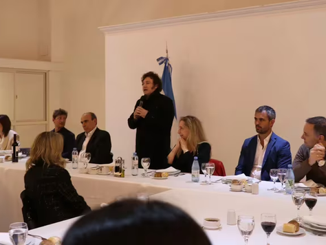 Milei y los 87 diputados que apoyaron el veto a la reforma jubilatoria compartieron un asado en Olivos