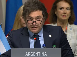 "No son presos políticos, son delincuentes", dijo Milei sobre los detenidos en el Congreso