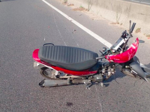 Fatal accidente en la Riccheri: dos personas murieron tras chocar con su moto contra un muro