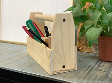 MarchHols_Day2_Desktop Items-0.JPG