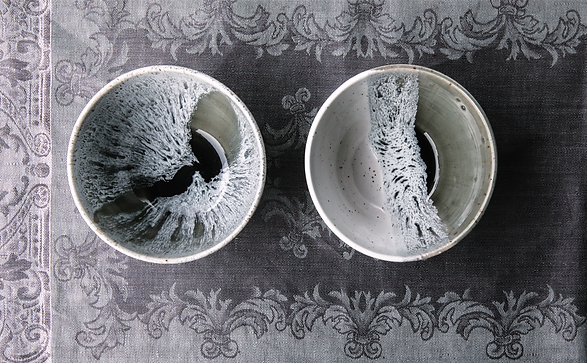 B- 2 BOWLS MARBLE EFFECT TOP VIEW_edited_edited.png
