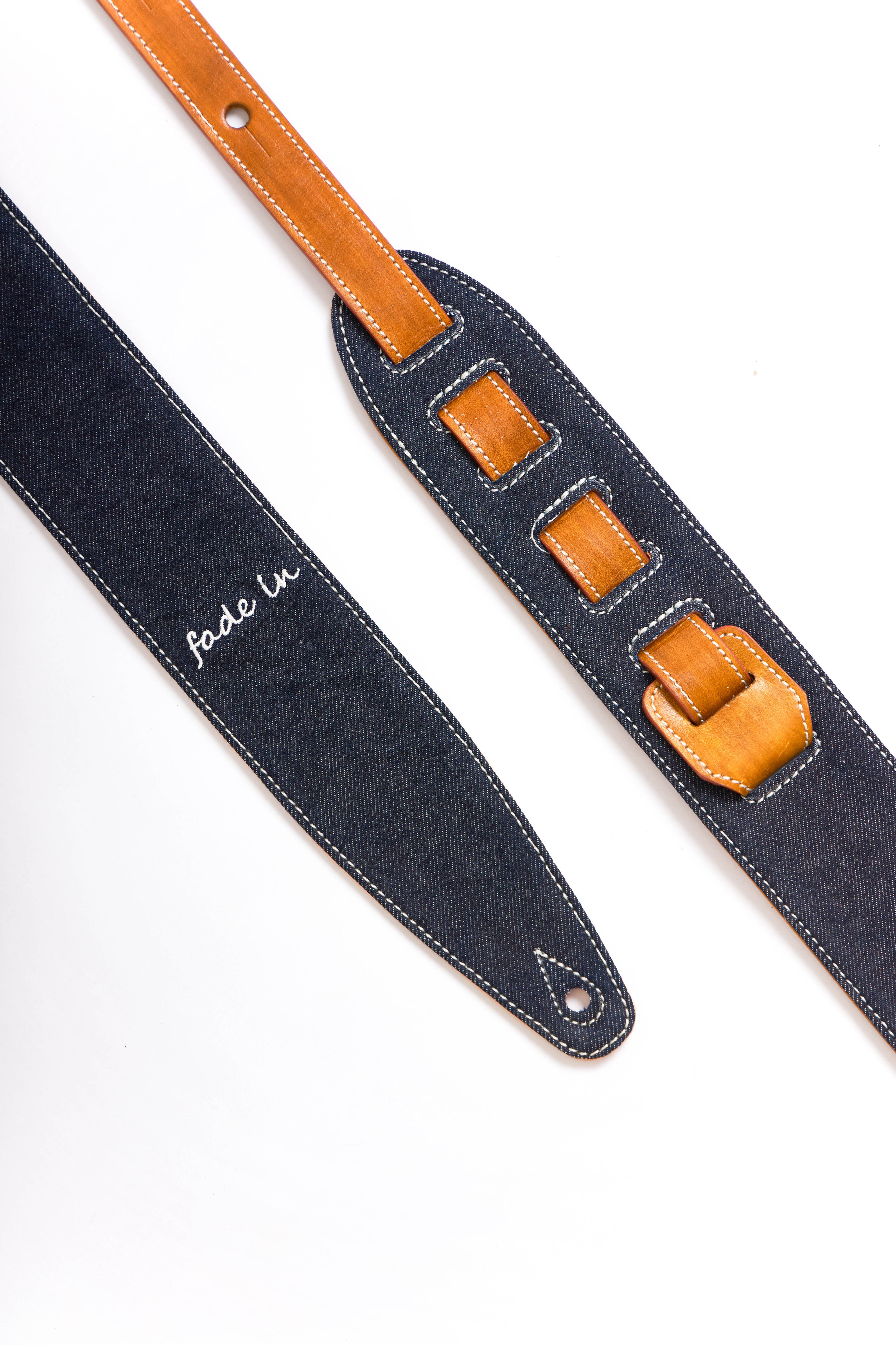 Fade in Crossfade Strap (BlueTan)