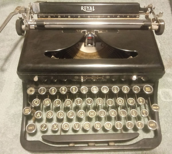typewriter1.jpg