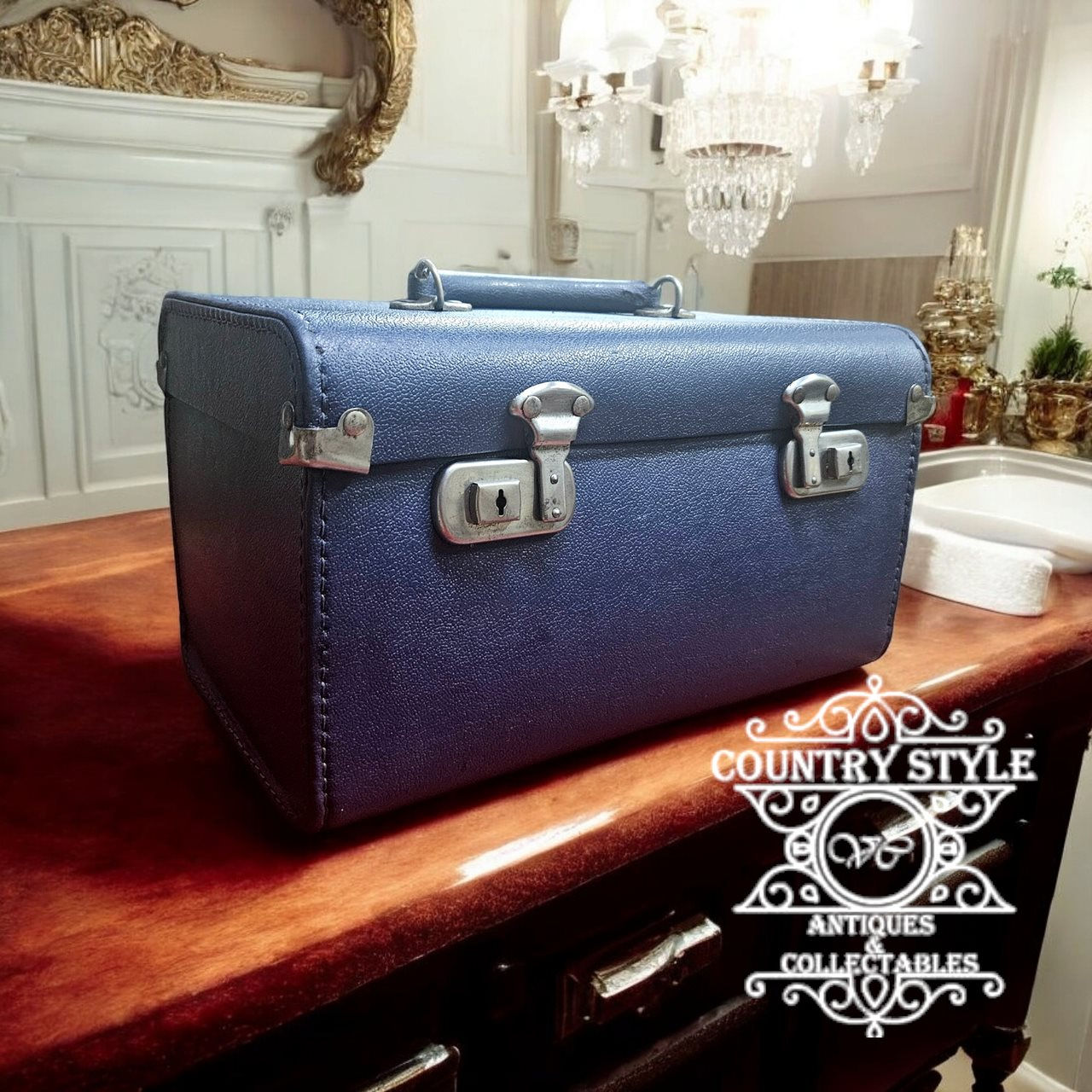 Blue Retro Mid-Century vanity case