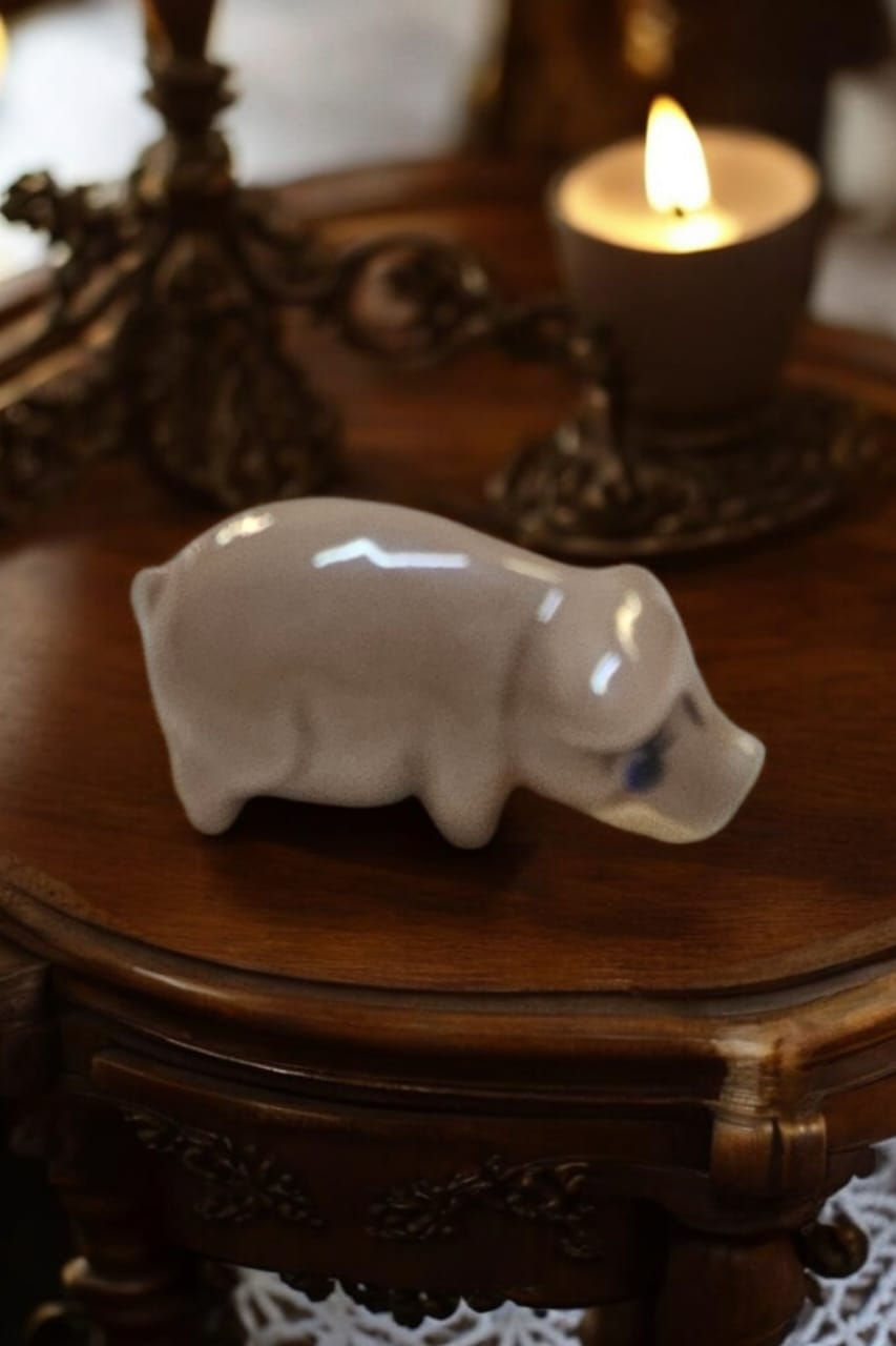 Wade Piglet Figurine Whimsies Miniature