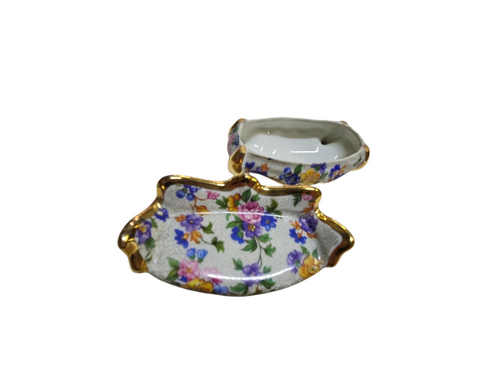 Thumbnail: Limoges trinket box sofa