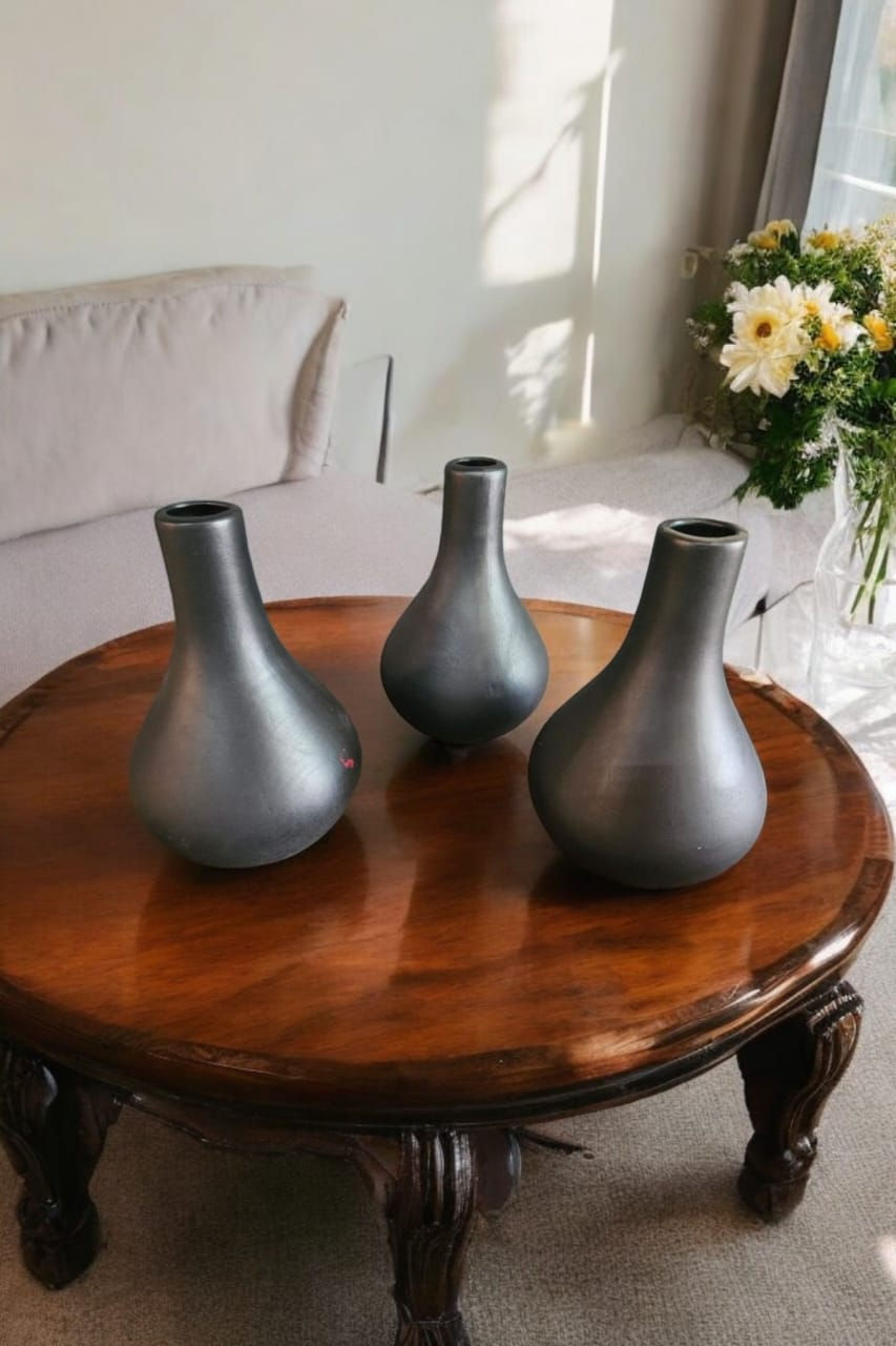 Thumbnail: Set black ceramic bud vases