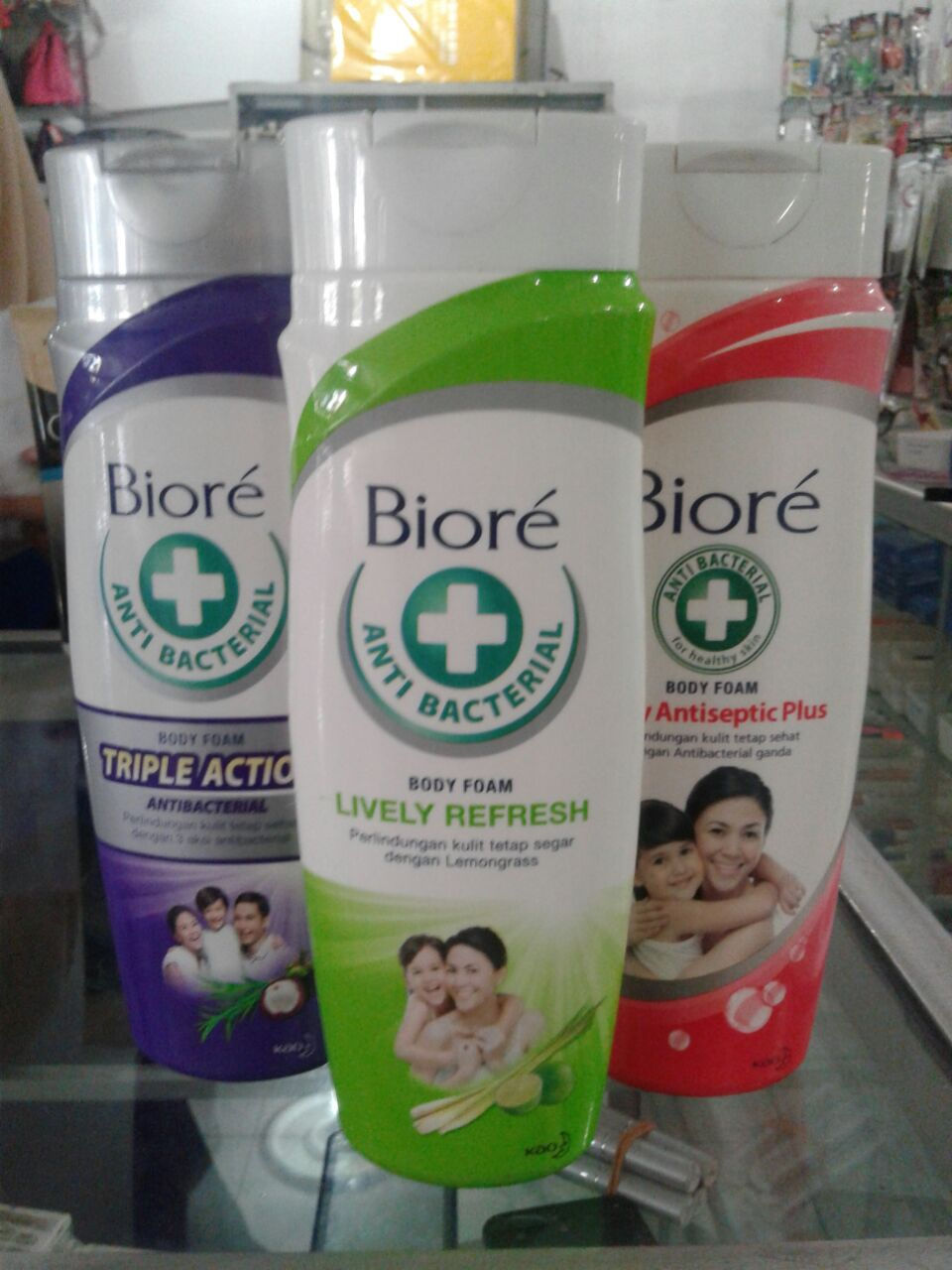 Biore Body Foam 250ml Plus Antibacterial