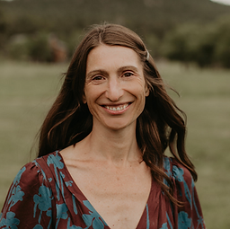 Tara_Rynders .png