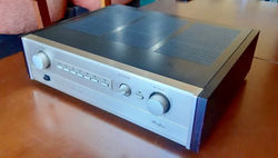 Accuphase C 202