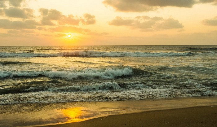 Imej kecil: MARINA BEACH
