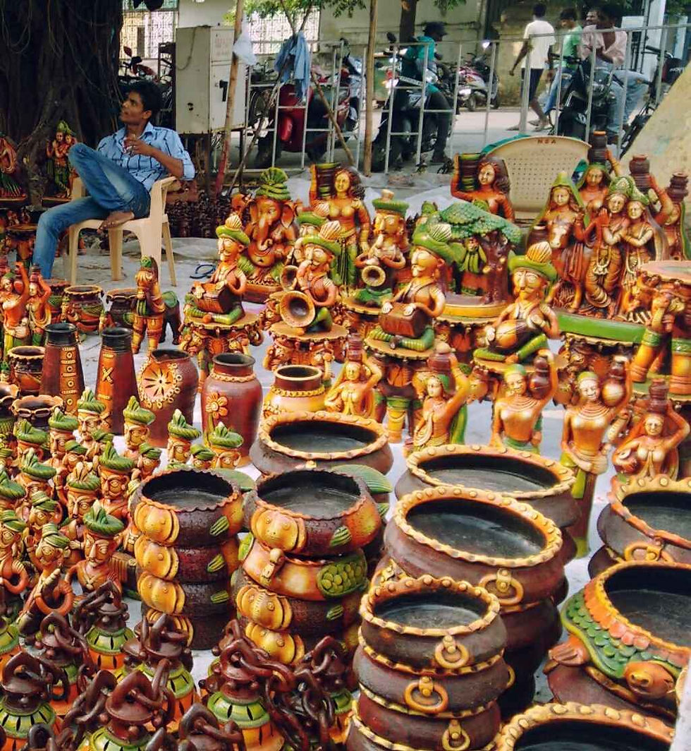 الصورة المصغرة: Pondicherry is famous for shopping for unique local handicrafts, textiles, leather goods, and artisanal products like candles