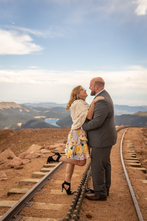 Pikes Peak Proposal Photographer