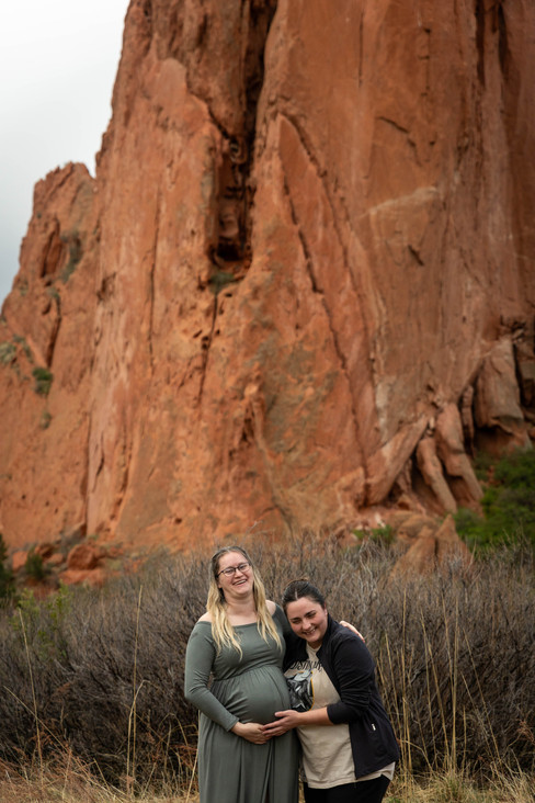 Garden of the Gods maternity photographer