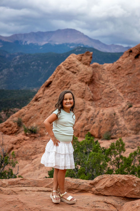 garden of the gods family session