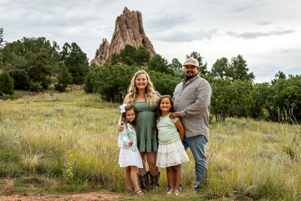 garden of the gods family session