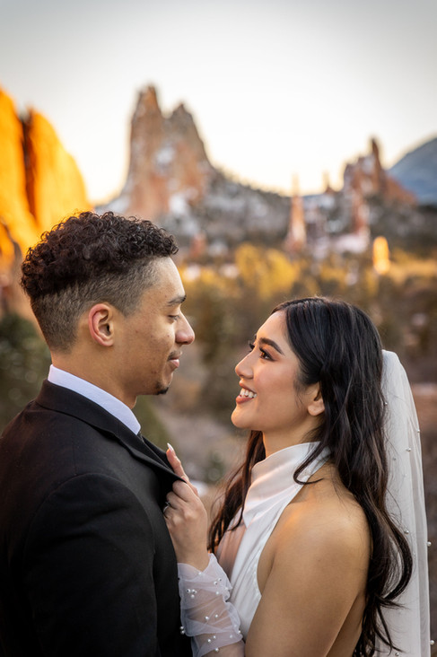 winter elopement at Garden of the Gods