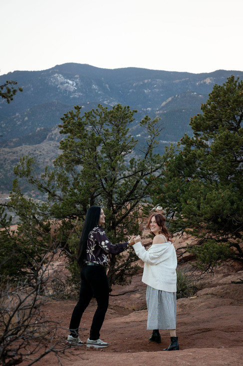 garden of the gods engagement photography
