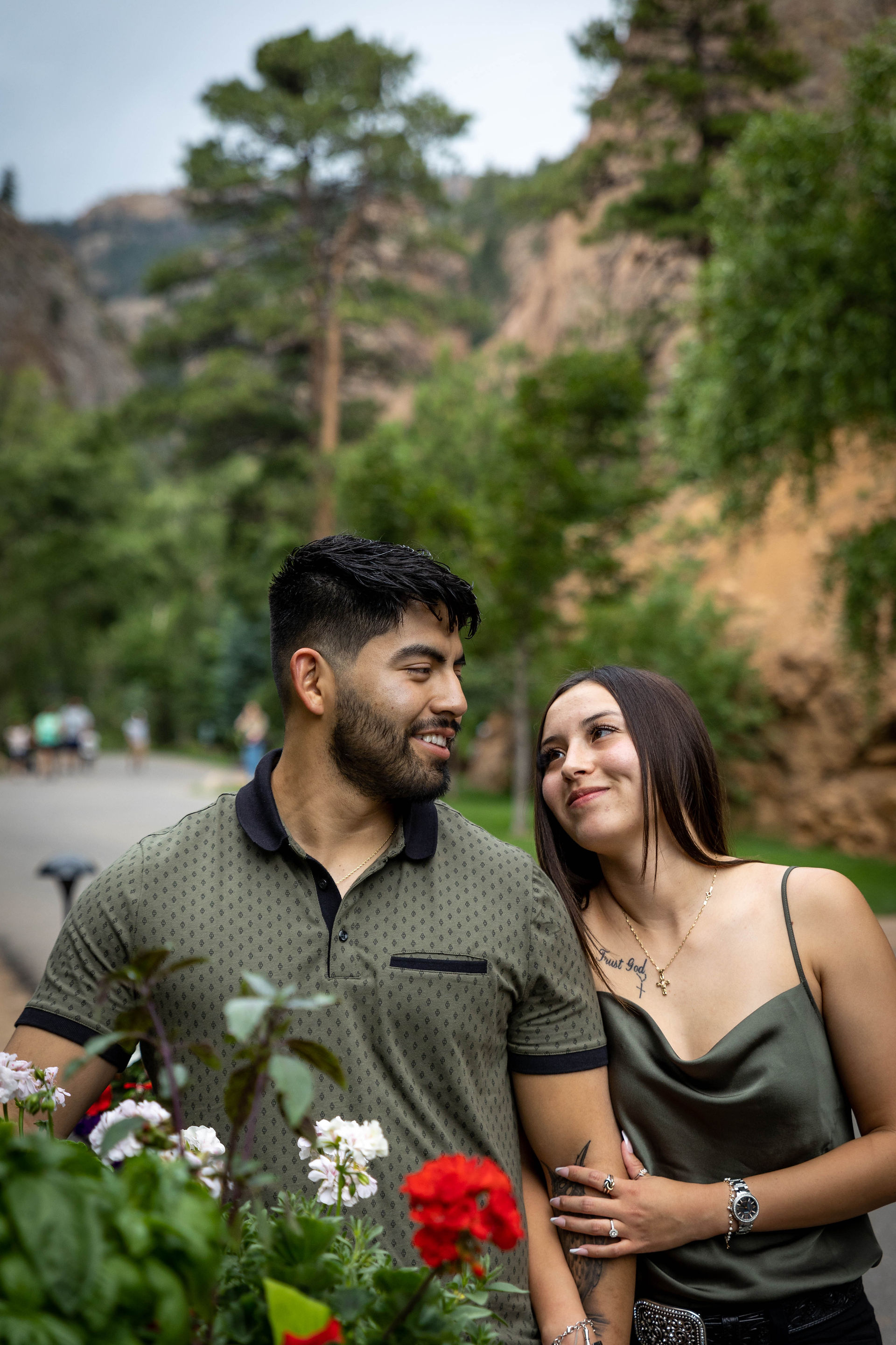 Seven Falls engagement photographer
