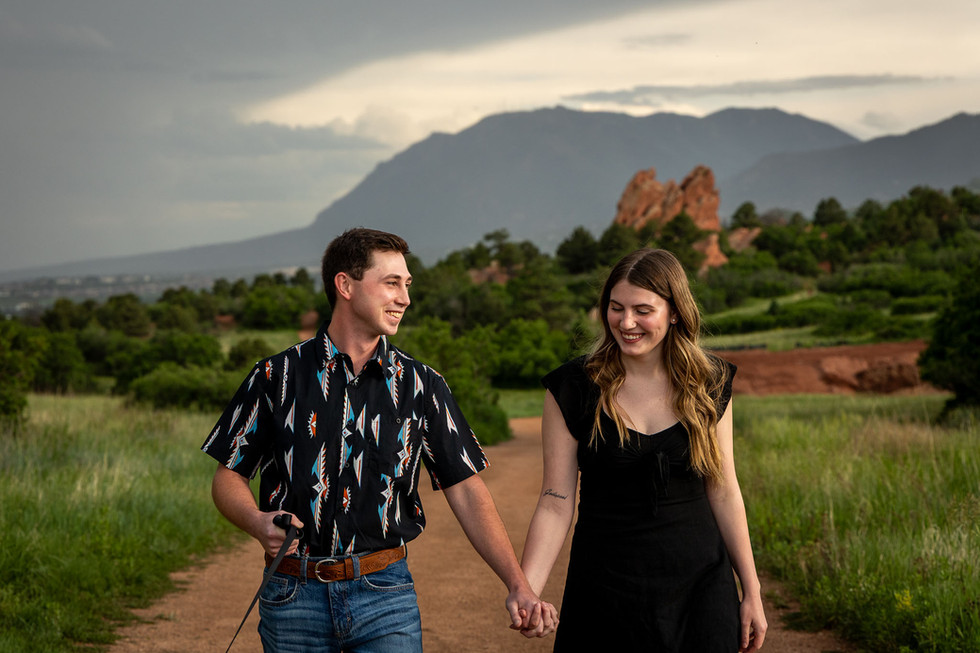 garden of the gods couple session