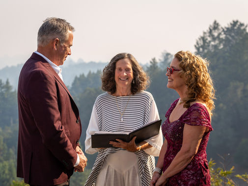 Santa Cruz Elopement Photographer: Capturing Intimate Weddings Among the Redwoods