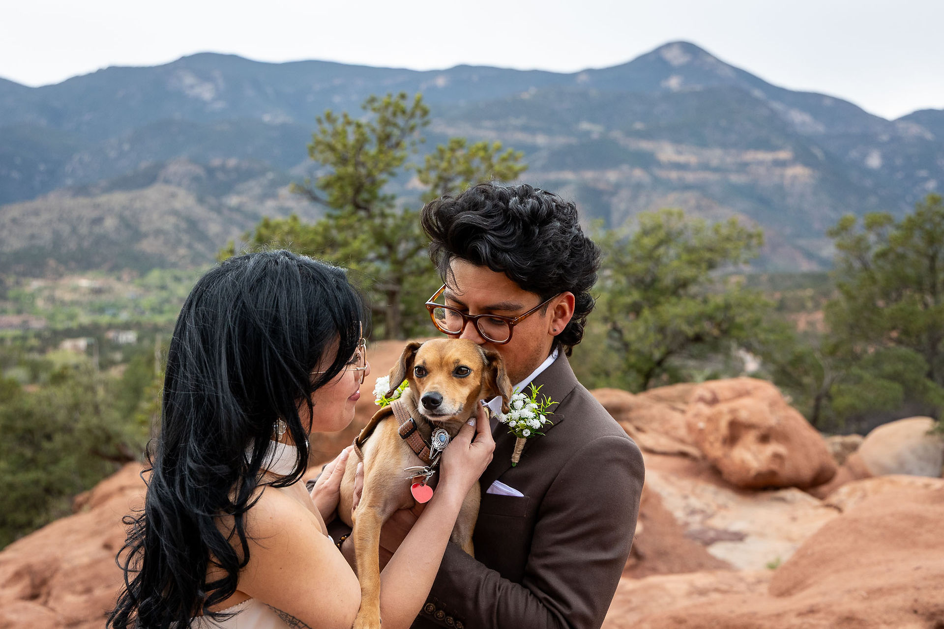 garden of the gods elopement photographer