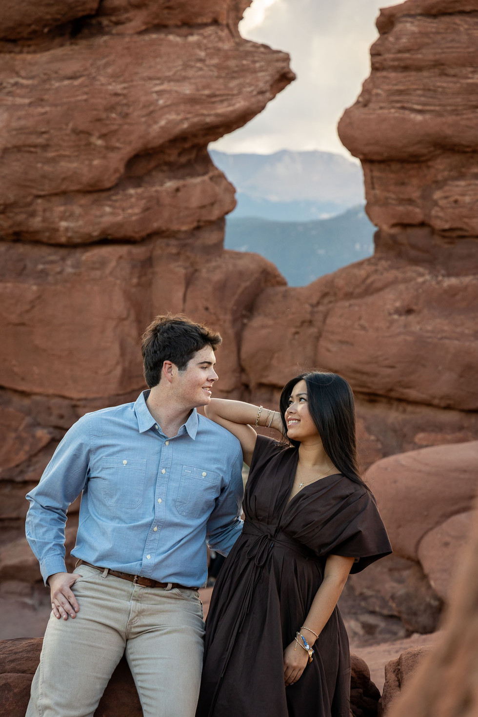 siamese twins garden of the gods couple session