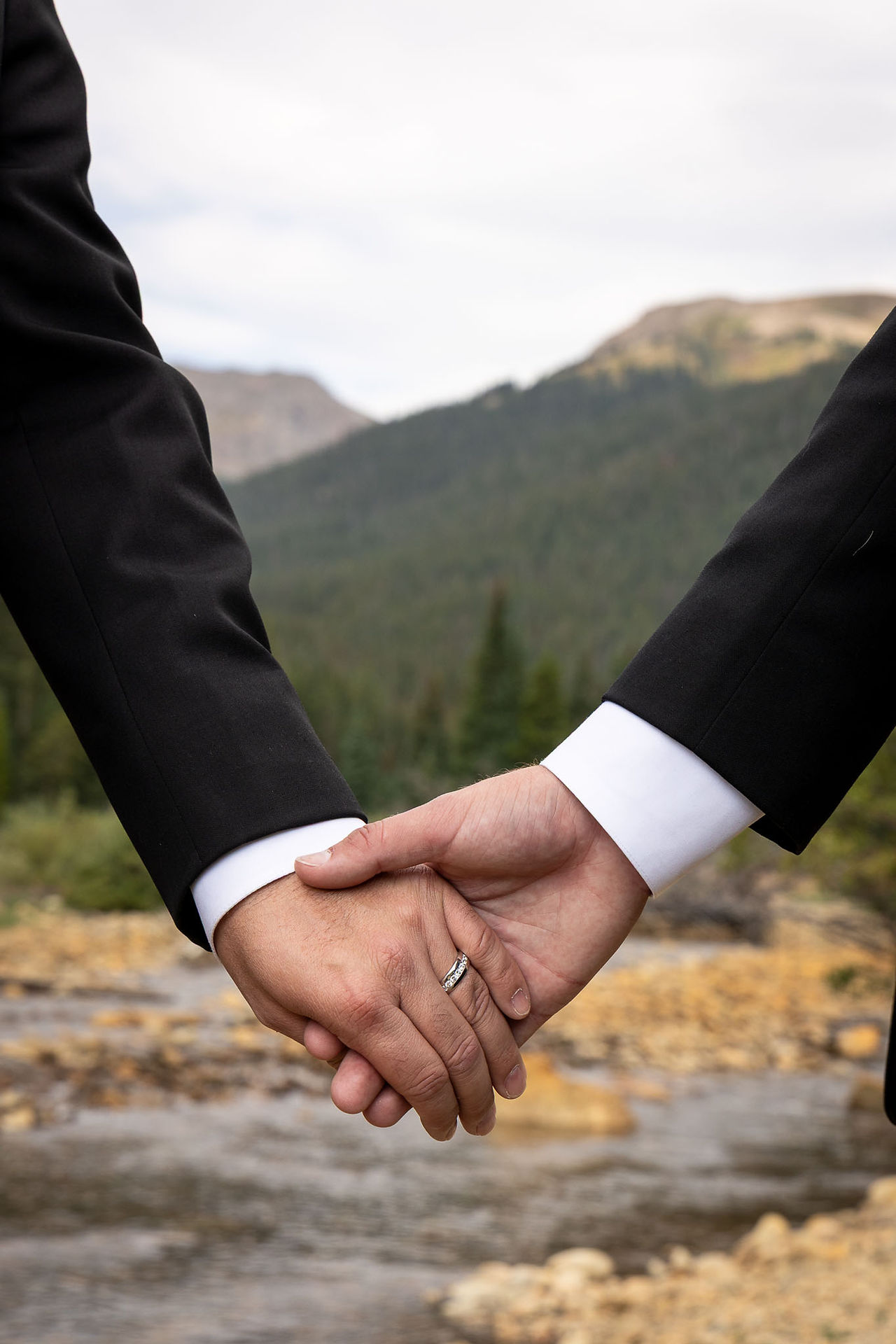Colorado elopement ceremony at Independence Pass