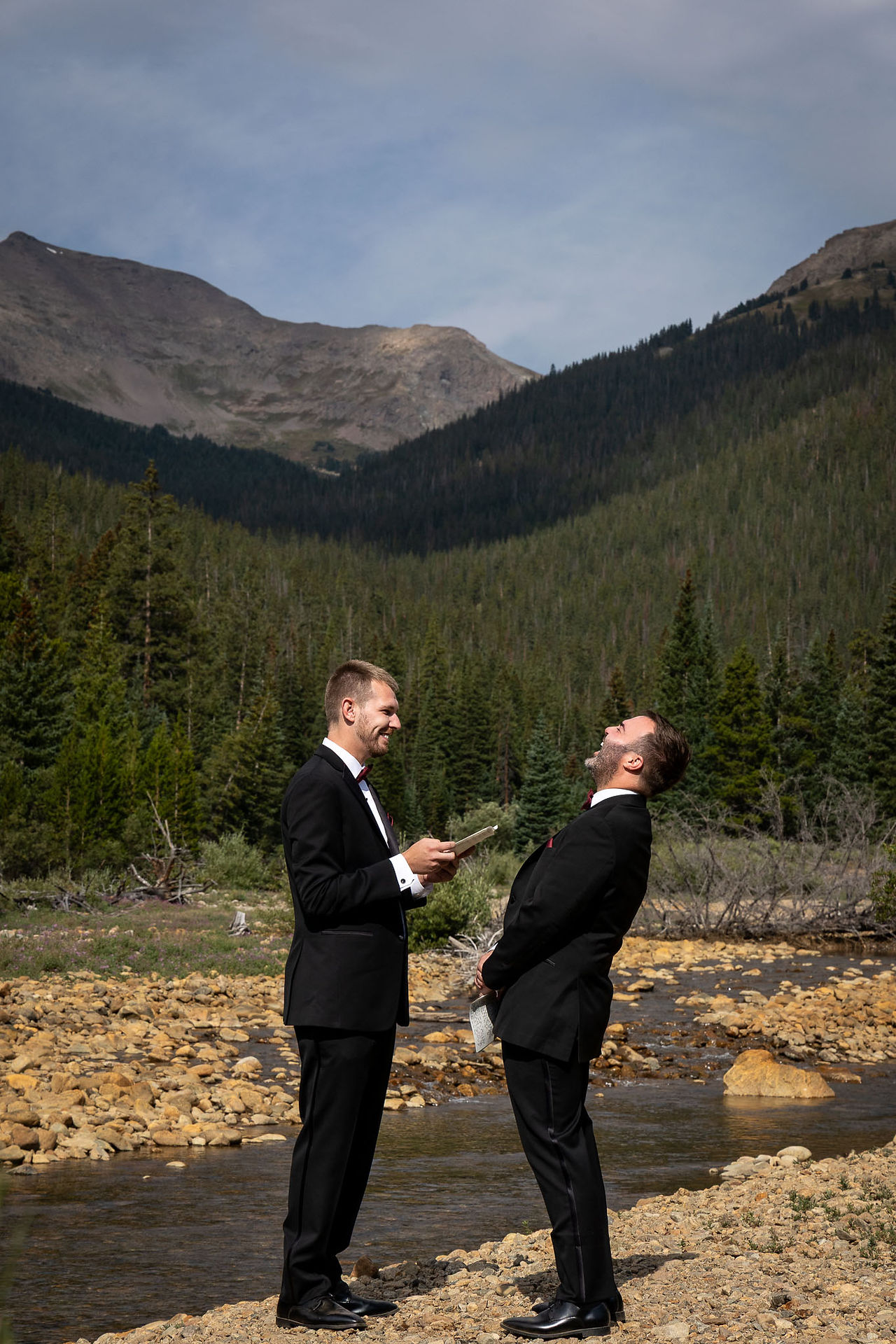 Colorado elopement ceremony at Independence Pass