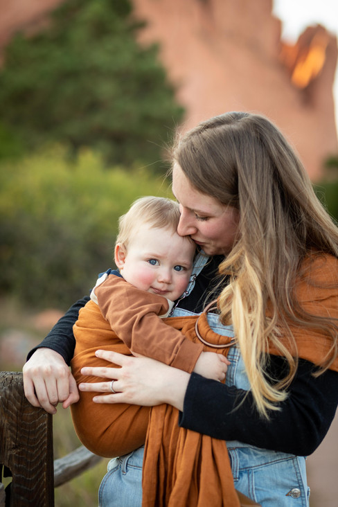Spring Family Photography at Garden of the Gods