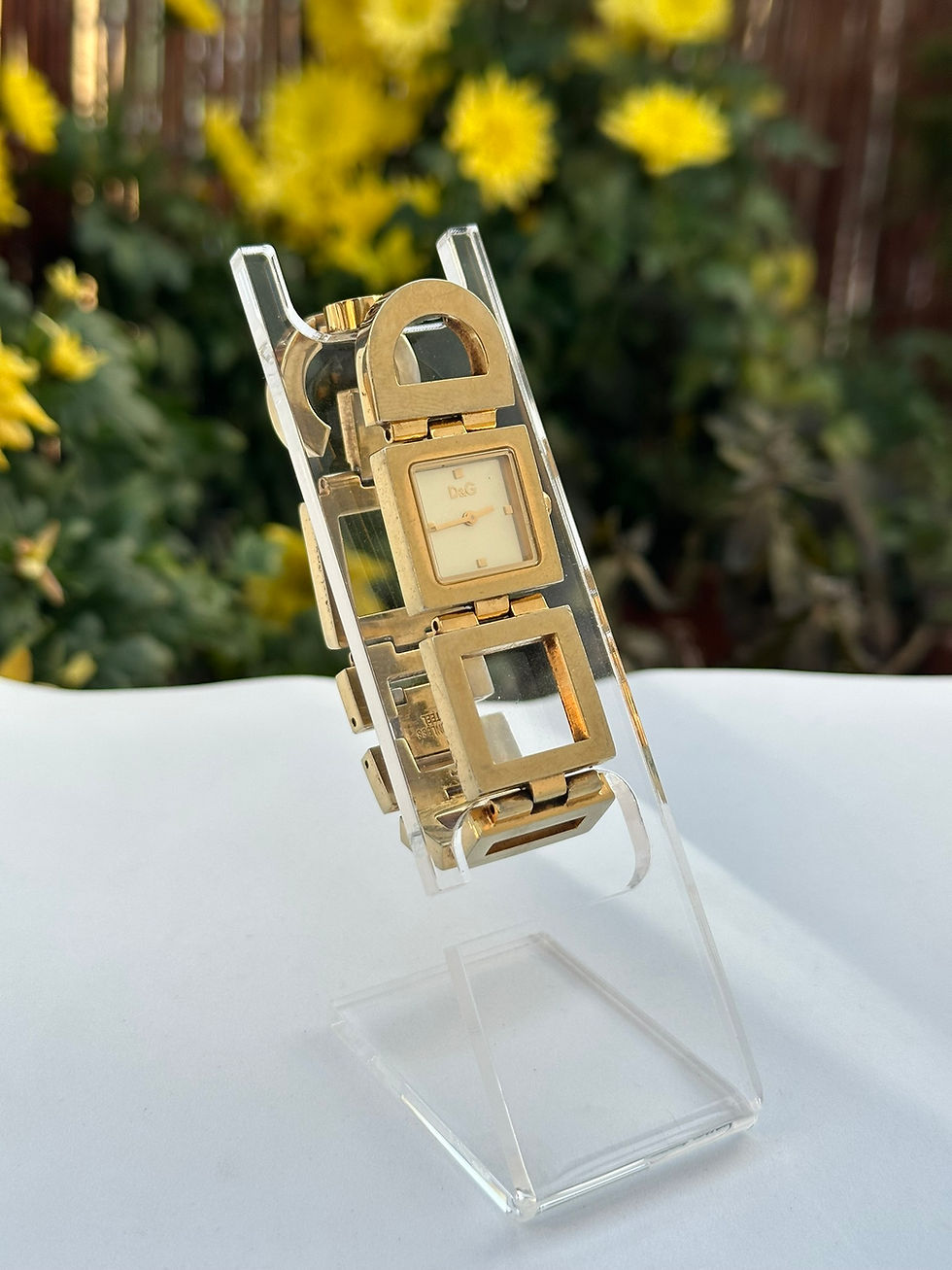 Dolce & Gabbana Watch Gold-tone Metal Bracelet Logo