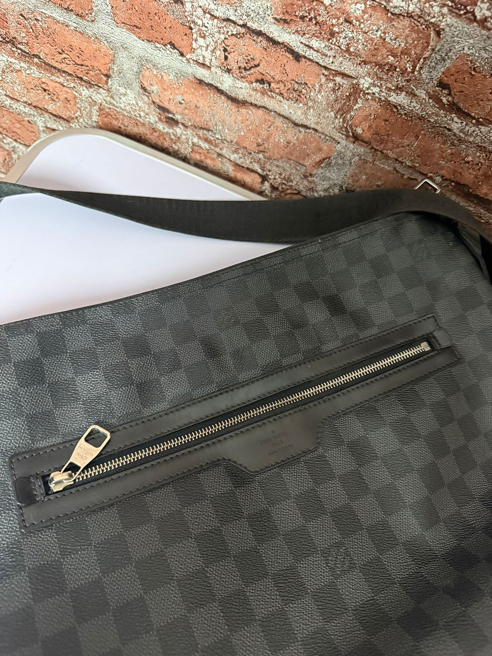 Thumbnail: Louis Vuitton Mick GM Messenger Bag Damier Graphite Black