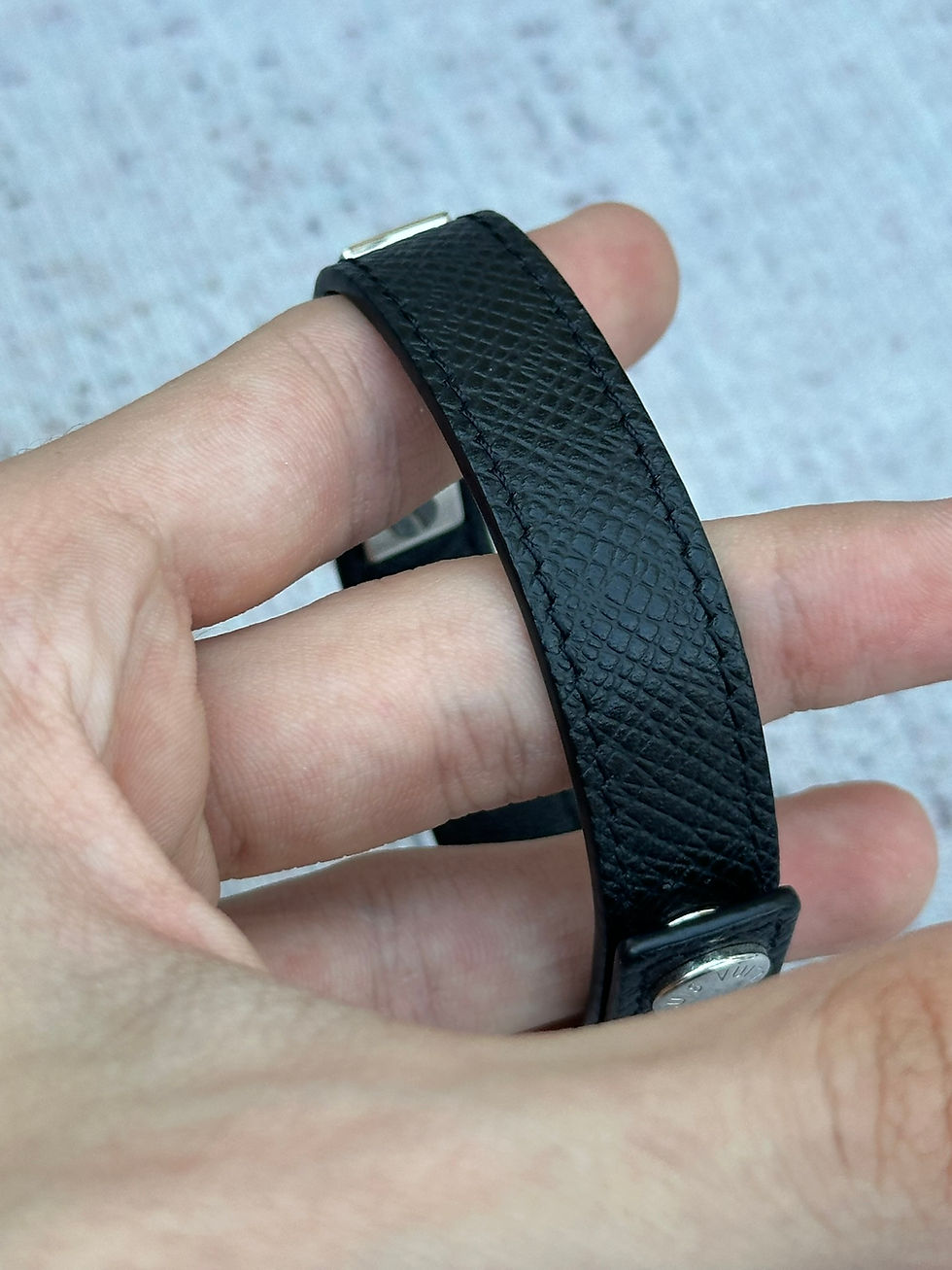 Miniatura: Louis Vuitton Bracelet Black Leather Logo Plaque size 21