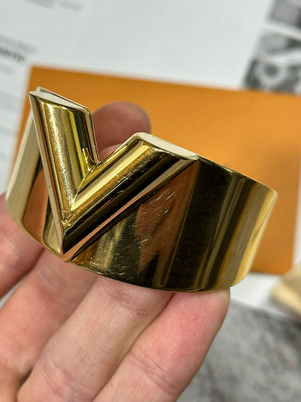 Thumbnail: Louis Vuitton Cuff Bracelet Essential V Gold Toned Metal Logo