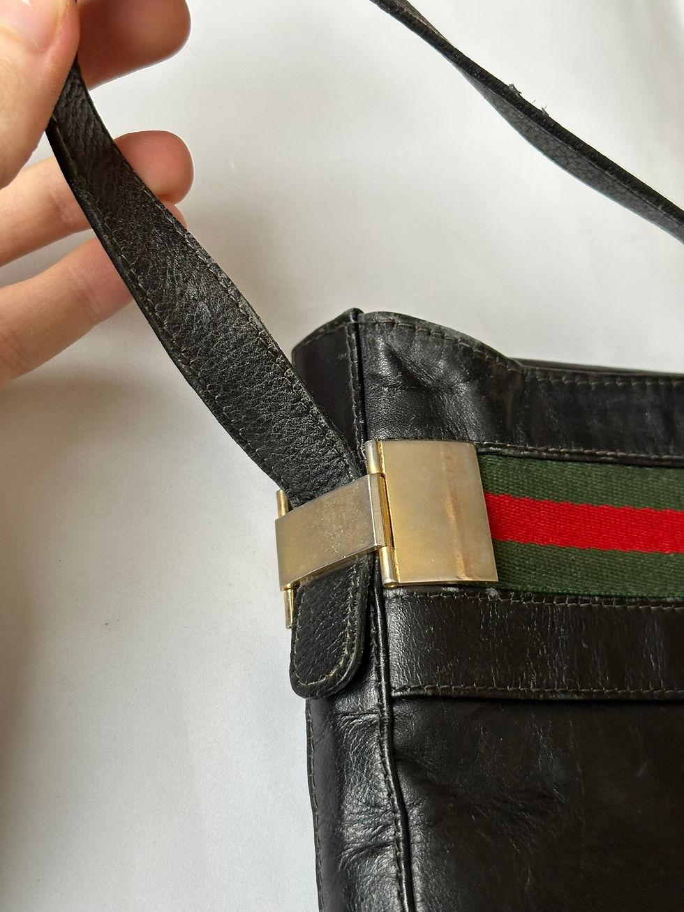 Miniatura: Gucci Shoulder Bag Vintage Black Leather Web Accent G
