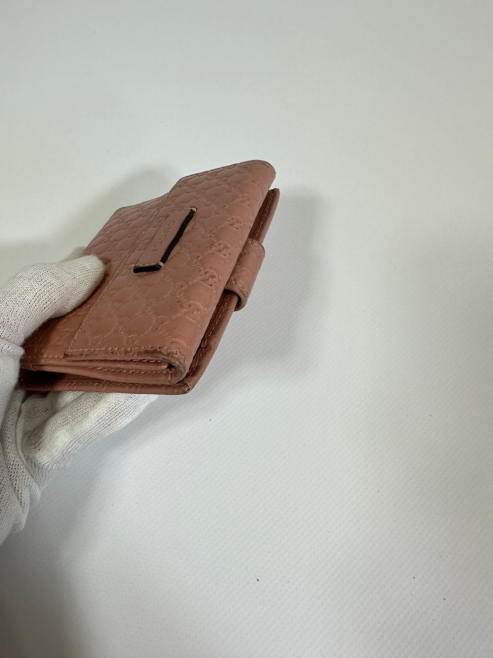 Thumbnail: Gucci Wallet Pink Guccissima Leather Monogram