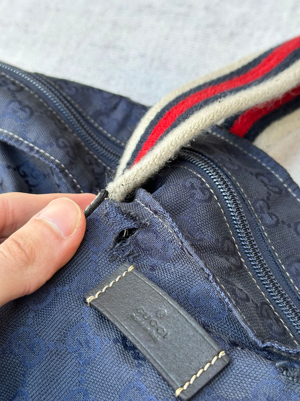 Thumbnail: Gucci Tote Bag Supreme GG Monogram Navy Canvas Web