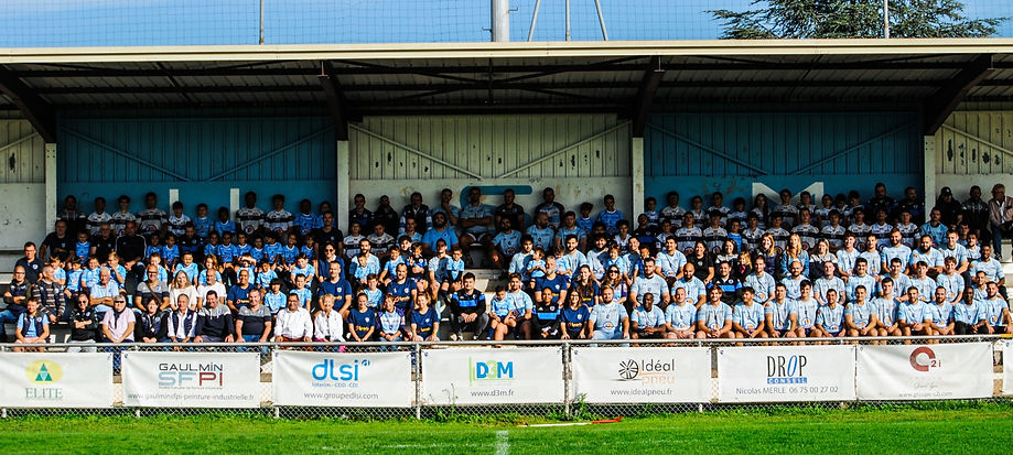 Photo tous le club_edited_edited.jpg