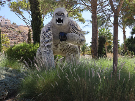 Uvirkelige Nammos Village