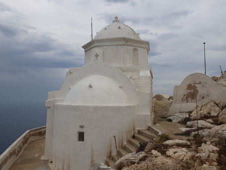 Kalamiotissa - klosteret på kanten av klippen