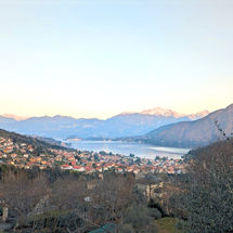 Blick vom Sacro Monte di Ossuccio auf den Comer See