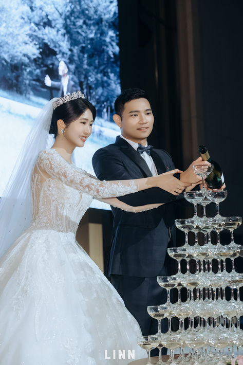 台北萬豪婚禮晚宴新人倒香檳塔儀式