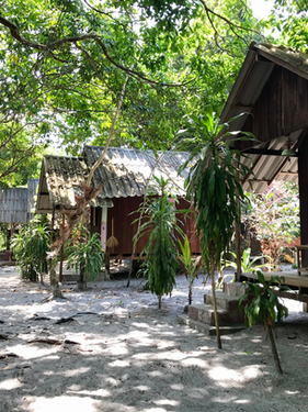 Bungalows with gardenview