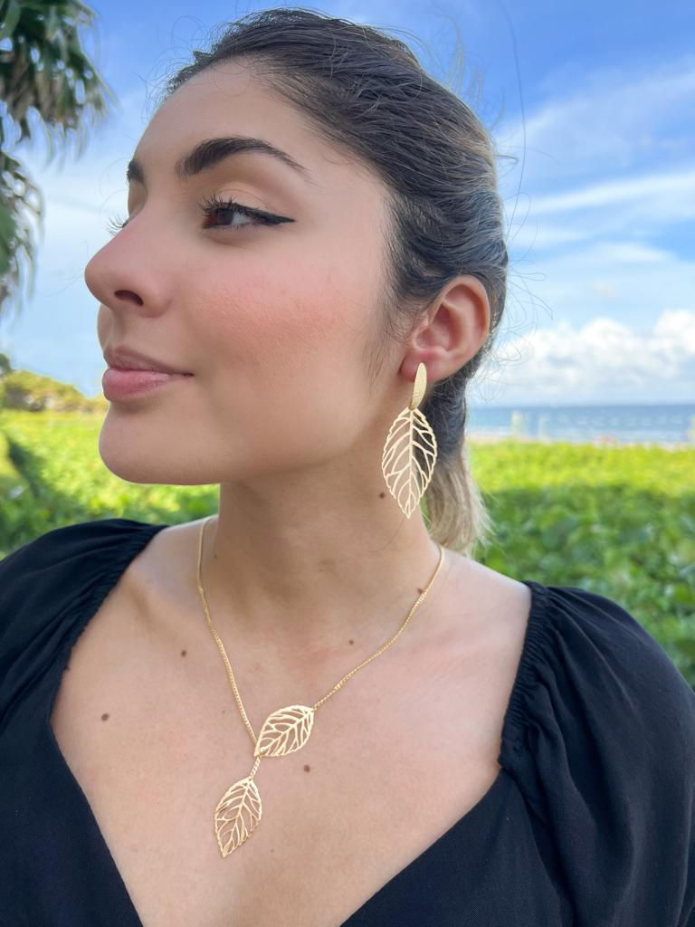 Thumbnail: 18K Gold Plated Necklace w/ Leaves