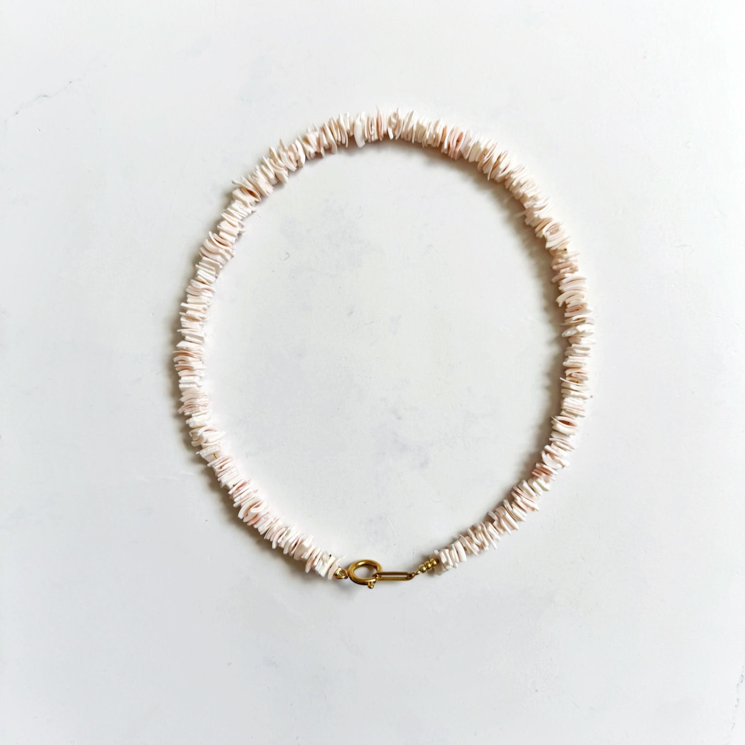 Necklace 'LIMITED EDITION' Salmon Shell Chips