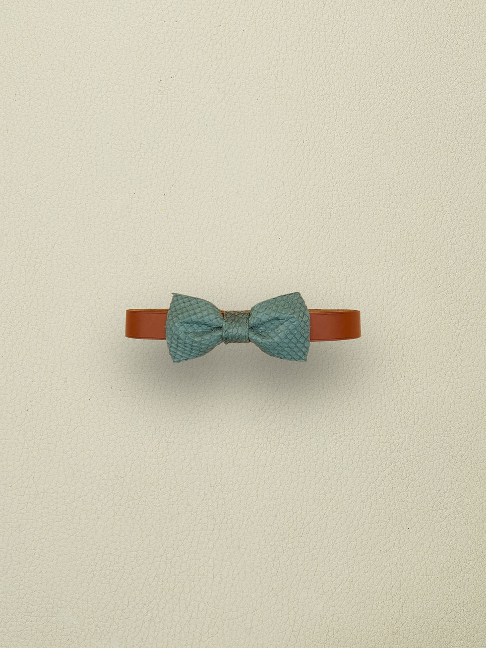 Miniature : NOEUD PAPILLON EN CUIR MARIN
